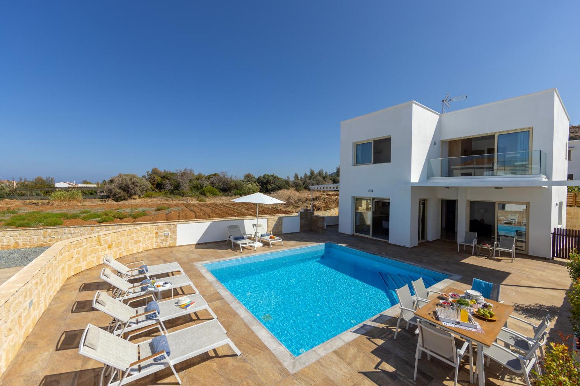 Diana Seaside Villas Pomos Zimmer foto